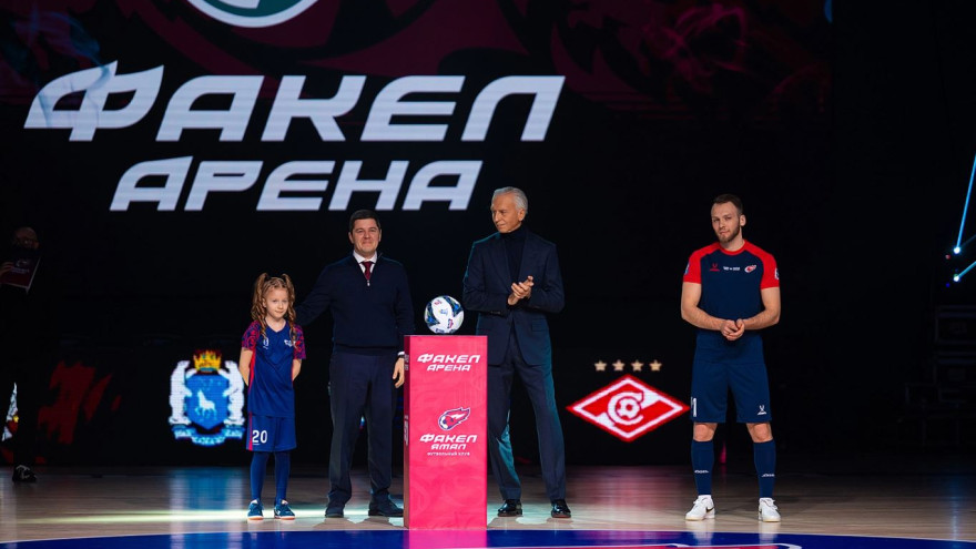 В Новом Уренгое открыли «Факел Арену» — первый на Ямале специализированный центр для футзала