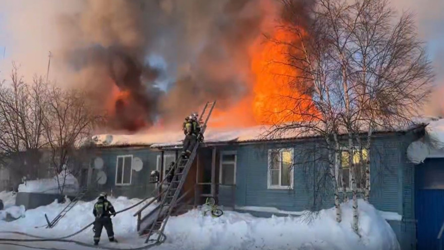 Прокуратура Лабытнанги начала проверку после пожара, в котором эвакуировали 10 человек