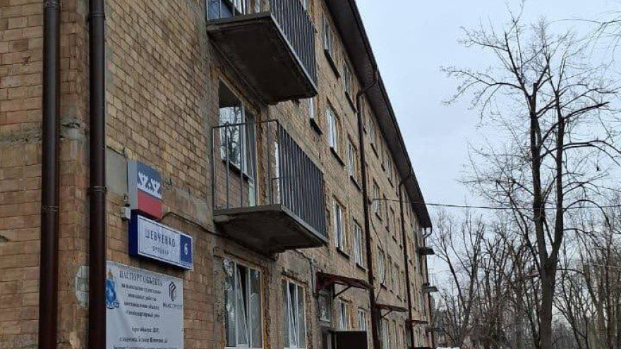 Новые балконы и ремонт: в Авдеевке ямальцы преображают многоквартирные дома