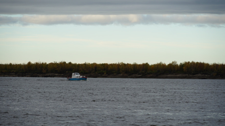 Перевернулась лодка: на Ямале из воды достали тело женщины