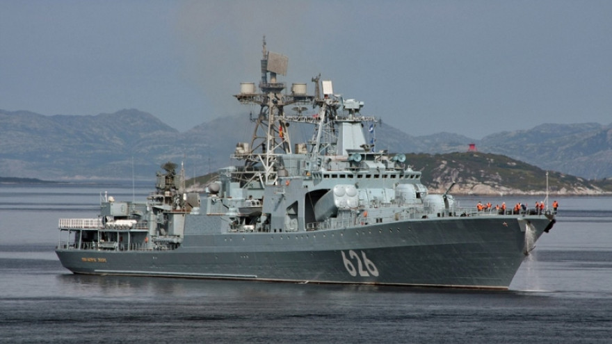 БПК «Вице-адмирал Кулаков» вернулся в Североморск после успешного плавания 