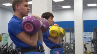 Юные атлеты из Лабытнанги — в топе лучших команд России по гиревому спорту