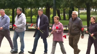 Ямальская делегация отправилась в патриотическую поездку в Курск