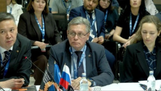 Рифат Сабитов принял участие в форуме ФАДН «Языковая политика в Российской Федерации»