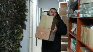 Тазовчане отправили на передовую большую партию гуманитарной помощи