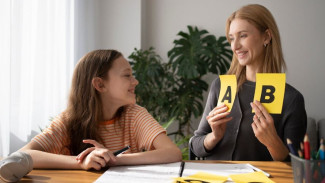 Английский vs китайский: опрос SuperJob показал, какой язык важнее для карьеры в России