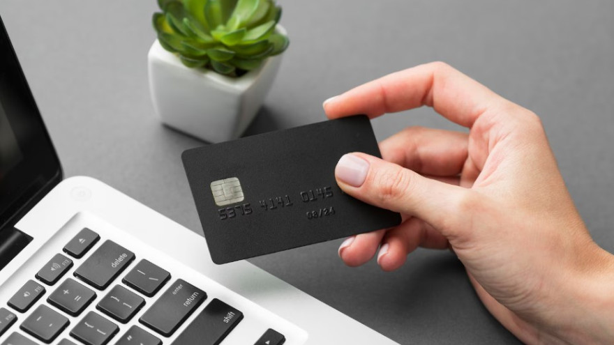 Доверчивость стоила жительнице Ноябрьска двух с половиной миллионов рублей