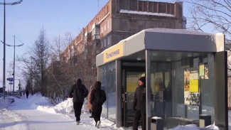 Тепло против холода: как в Новом Уренгое решают вопрос комфортных остановок
