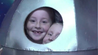 В Ноябрьске открылась выставка «Звёздный сын Земли»