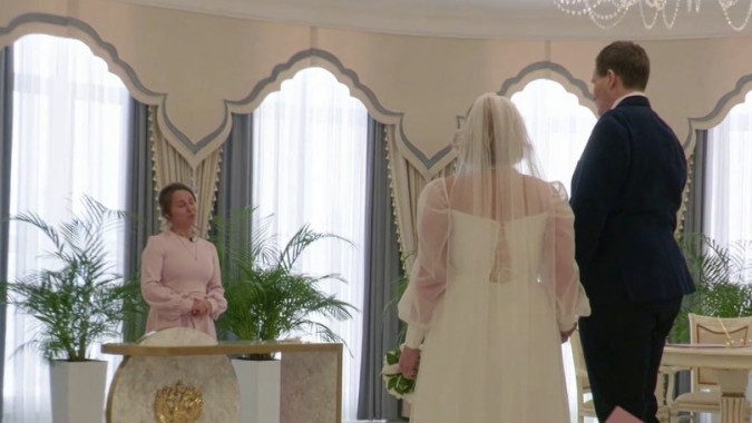 В Муравленко госпитализация дальнобойщика закончилась счастливой свадьбой