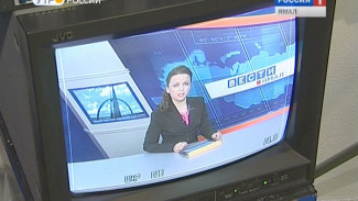 Россияне чаще узнают новости по телевизору, нежели из интернета