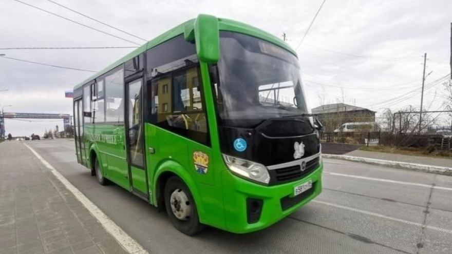 В Тазовском до конца лета отменили несколько рейсов автобусов
