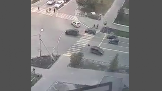 В Ноябрьске на перекрестке улиц Советская - Ленина автомобиль сбил подростка