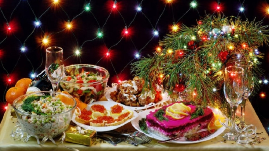 Названы самые коварные блюда новогоднего стола