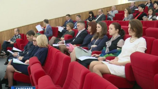 Ямальские парламентарии последний раз заседали перед своими летними каникулами