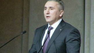 Губернатор Тюменской области Александр Моор  впервые выступил с посланием к областной Думе