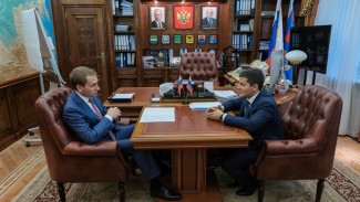 Новые возможности для экономики Ямала обсудили губернатор округа и глава Минвостокразвития