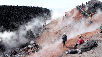 В День вулкана жители Камчатки взойдут на самый верх «огнедышащего исполина»