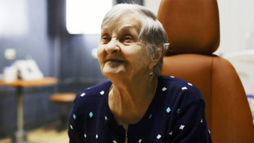 Тюменские врачи вернули зрение 90-летней участнице ВОВ, ослепшей более 10 лет назад!