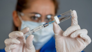 Более 1500 новоуренгойцев привились от коронавируса за первые два дня массовой вакцинации