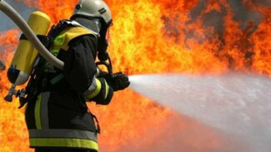 В Пуровском районе произошёл крупный пожар