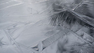 Жителям Ямала напомнили об опасности и штрафах за выход на лед водоемов