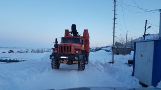 Незадачливый водитель Урала умудрился обесточить весь райцентр на Ямале