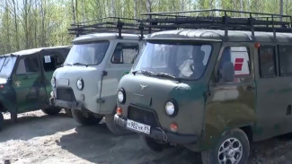 Жители Ямала собрали авто и 50 тонн гуманитарной помощи для бойцов