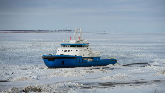 ОСК разработает портовый ледокол для круглогодичной навигации по Севморпути