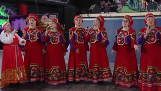 В Новом Уренгое прошел Фестиваль "Комарошка", посвященный возрождению славянских традиций