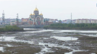 Вода испарилась на глазах: на Ямале обмелели водоемы