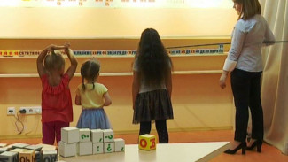Учимся играючи. Салехардские малыши познают буквы уникальным методом