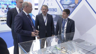 Дмитрий Артюхов прокомментировал ход строительства аэропорта в Новом Уренгое 