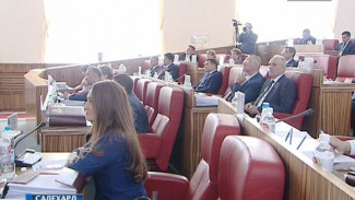 Ямальские депутаты утвердили новые параметры бюджета округа на 2017 год