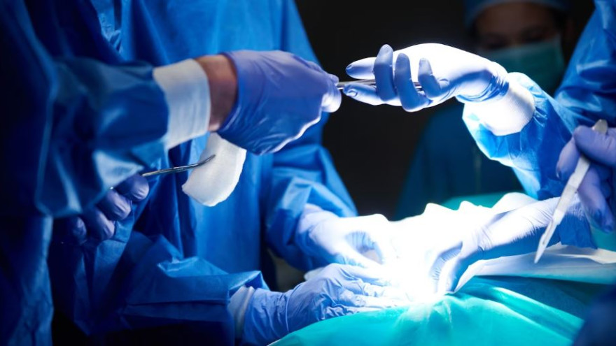 Новоуренгойские врачи спасли пациента с редким опасным заболеванием 
