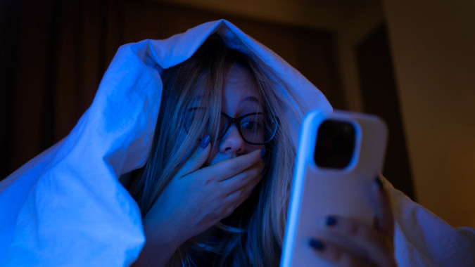 Жительница Салехарда перевела лжеброкеру 1,2 миллиона рублей