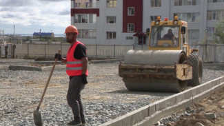 Масштабное возведение объектов соцсферы и жилого массива: о работе ямальских строителей 