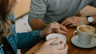 ВЦИОМ: почти половина россиян считают, что начинать отношения стало сложнее, чем 20-30 лет назад