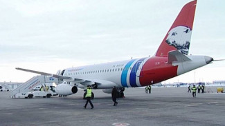 Авиакомпания «Ямал» будет перевозить детей из многодетных семей за 2500 рублей