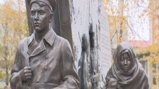 В Архангельске открыли монумент, посвященный детям войны