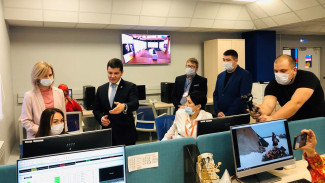 Цифровая трансформация и революционное оснащение: губернатор посетил современный медиакомплекс ГТРК «Ямал»