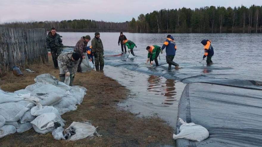 Паводок на Ямале: рост уровня воды зафиксирован на реке Сыня