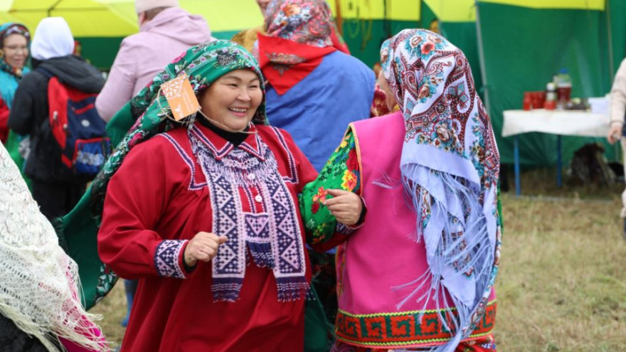 Дегустация, хороводы и мастер-классы: фестиваль сельского туризма «КедрФест» прошел в Шурышкарском районе