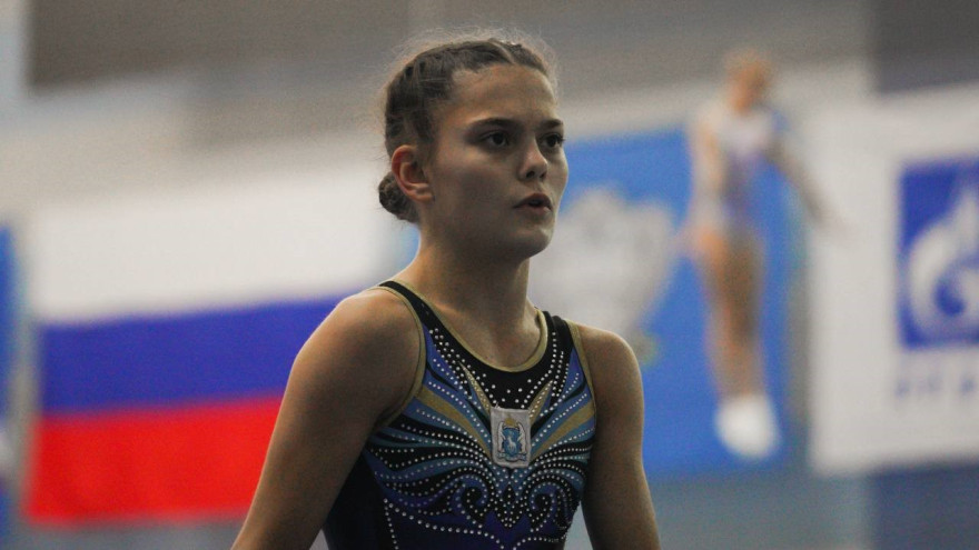 Школьница из Нового Уренгоя готовится к Чемпионату мира по прыжкам на батуте 