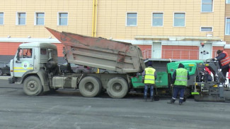 В Салехарде до 15 октября должны завершить работы по благоустройству дворов