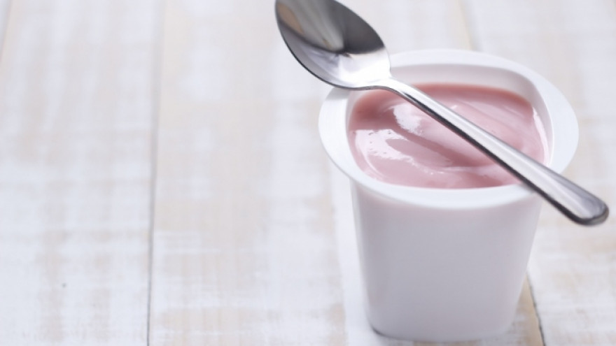 Ученые считают, что йогурты нужно вычеркнуть из списка здоровых продуктов