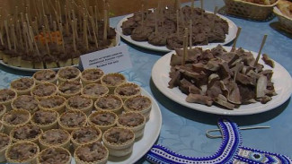 Стейки из почек и мозги с грибами: коренные жители циркумполярной Арктики поделились рецептами уникальных блюд