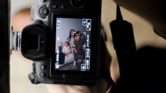 «Сила любви»: в Муравленко матери и жены погибших бойцов СВО приняли участие в фотопроекте