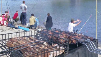 В Надымском районе более ста человек приняли участие в большой рыбной ловле! 