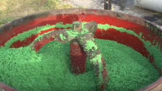 В Мужи использовали тонны резины и клея для создания травмобезопасной игровой площадки
